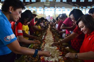 Dir. Tapispisan (1st from right), with ARD Ching Condoy ( 1st from left) and ARD Delia Sto. Tomas (2nd from left) led the  Boodle Salu-Salo. 